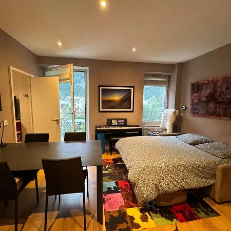 Center Rue Paccard Chamonix